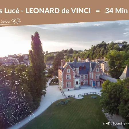 - Vue Basilique Saint Martin