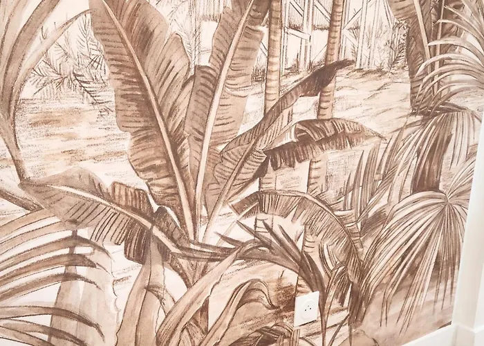 - Vue Basilique Saint Martin