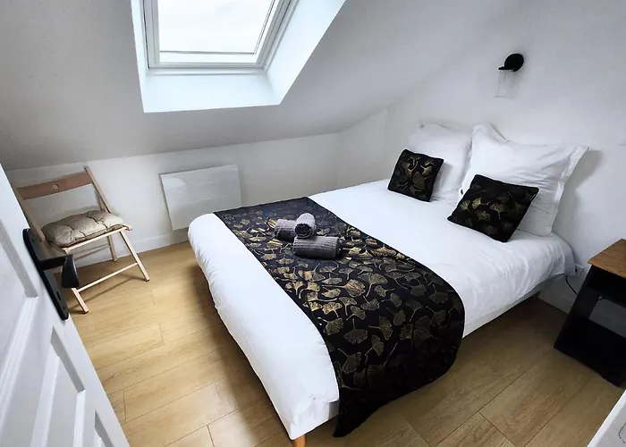 - Vue Basilique Saint Martin